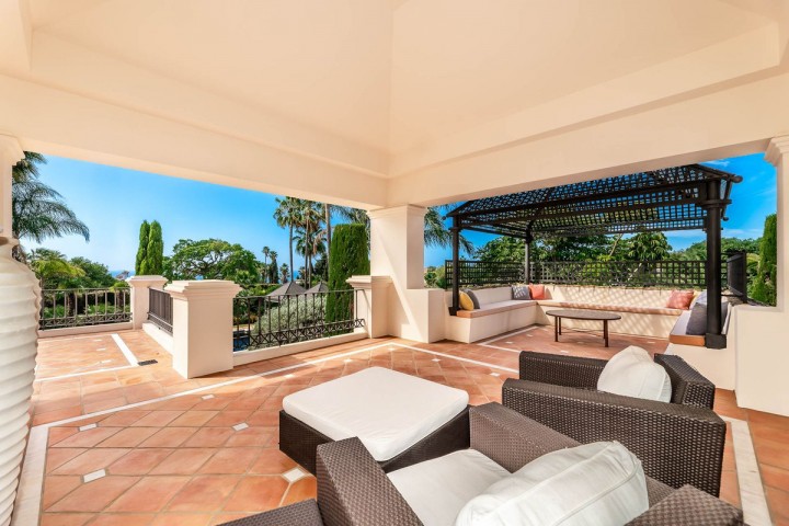 9 Bedroom Villa in Sierra Blanca