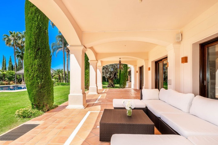 9 Bedroom Villa in Sierra Blanca