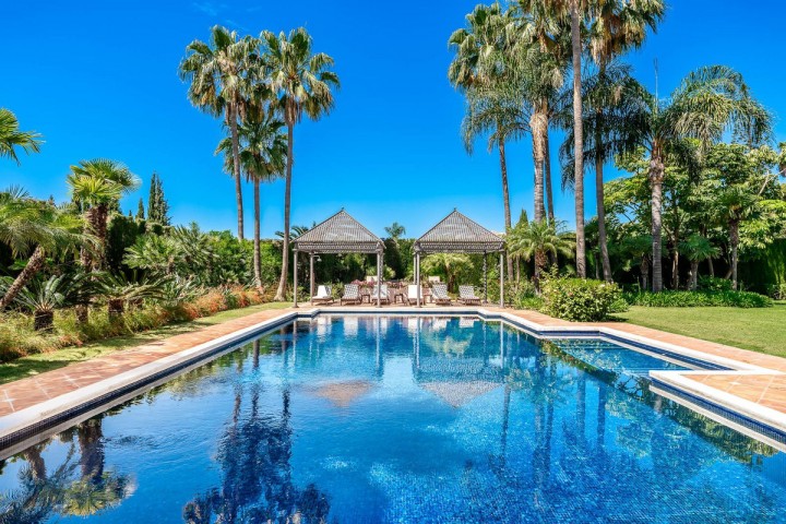 9 Bedroom Villa in Sierra Blanca