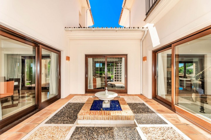 9 Bedroom Villa in Sierra Blanca