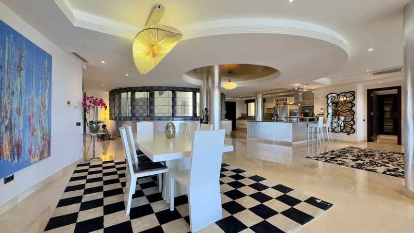 3 Bedroom Apartment in Puerto Banús