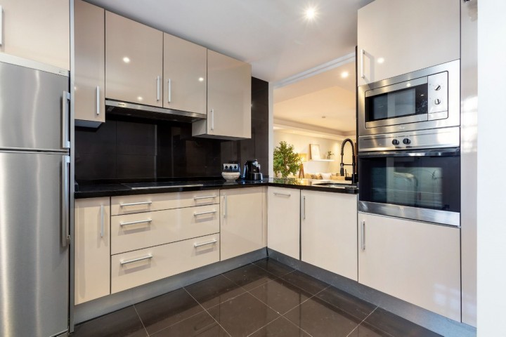 2 Bedroom Apartment in Estepona