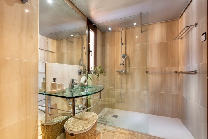 2 Bedroom Apartment in Estepona