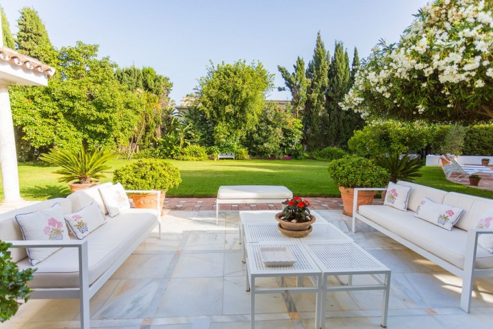 7 Bedroom Villa in The Golden Mile