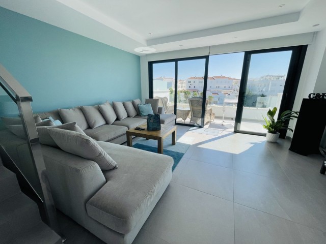4 Bedroom Townhouse in Torreblanca