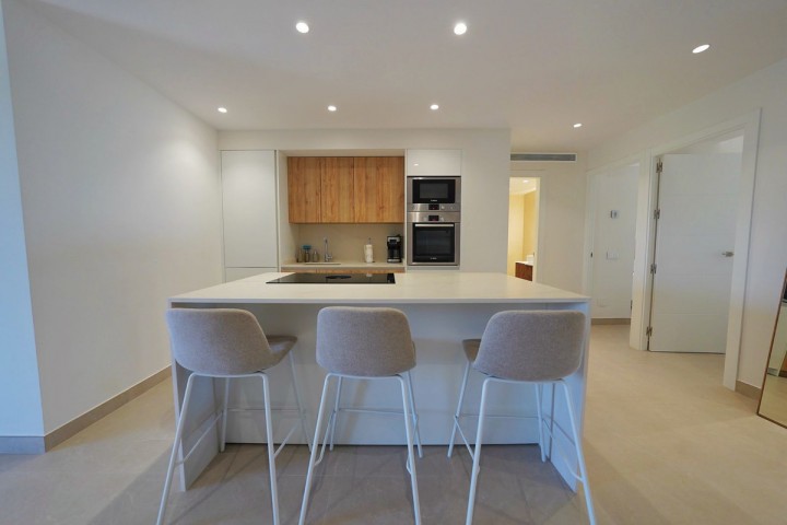 Apartamento con 4 Dormitorios en Nueva Andalucía