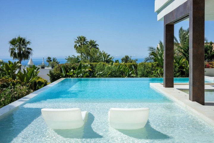 7 Bedroom Villa in Sierra Blanca