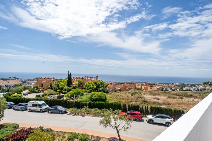 3 Bedroom Apartment in Calanova Golf