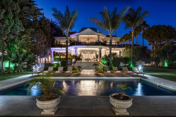 10 Bedroom Villa in Puerto Banús