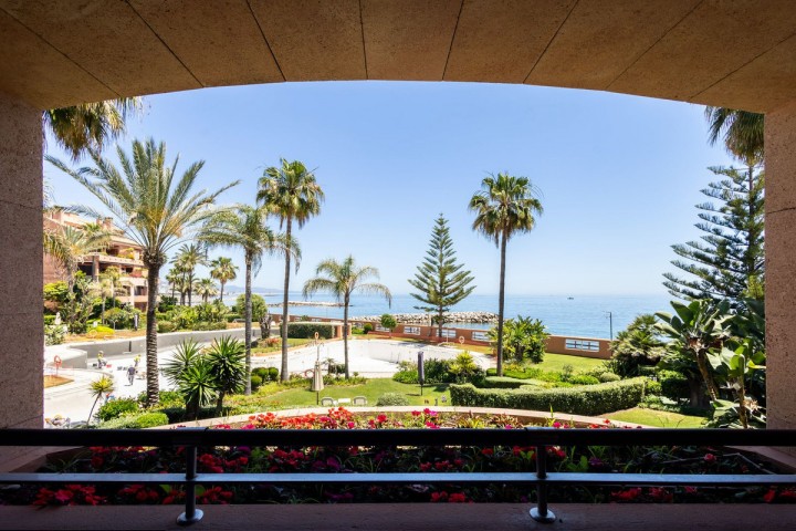 2 Bedroom Apartment in Puerto Banús