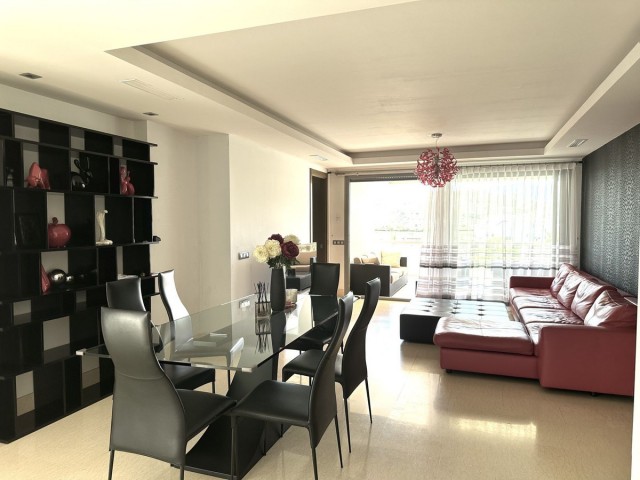 3 Schlafzimmer Apartment in Benahavís
