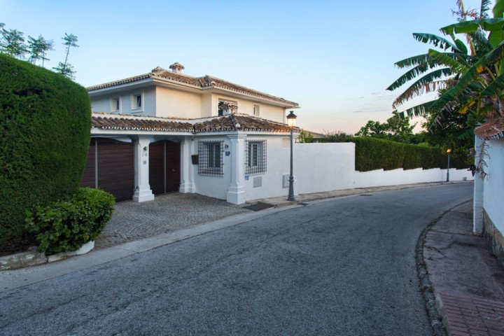 8 Bedroom Villa in Nagüeles
