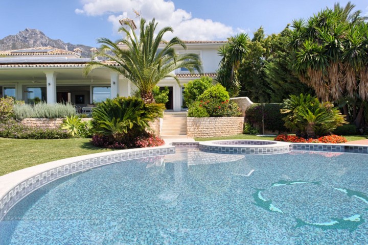 8 Bedroom Villa in Nagüeles