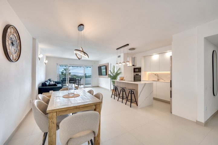 3 Schlafzimmer Apartment in Nueva Andalucía