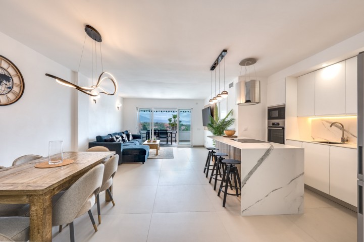 3 Schlafzimmer Apartment in Nueva Andalucía
