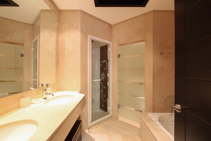 2 Bedroom Apartment in Puerto Banús