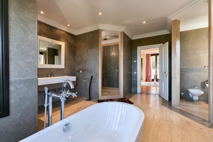 6 Bedroom Villa in Benahavís