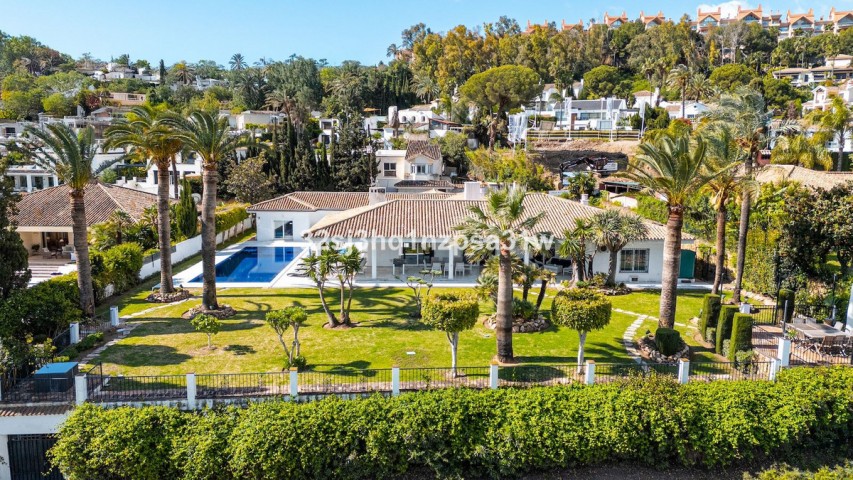 5 Bedroom Villa in Nueva Andalucía