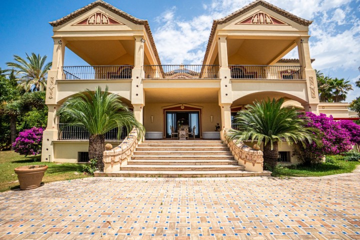 6 Bedroom Villa in Sierra Blanca