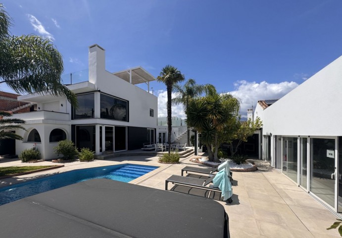5 Bedroom Villa in Nueva Andalucía