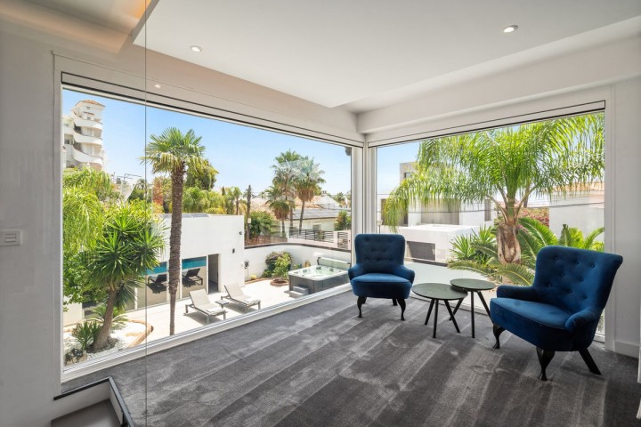 5 Bedroom Villa in Nueva Andalucía