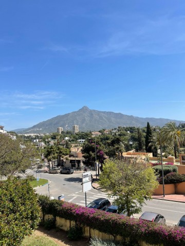 Apartamento con 2 Dormitorios en Nueva Andalucía