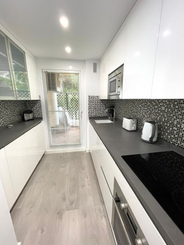 Apartamento con 2 Dormitorios en Nueva Andalucía