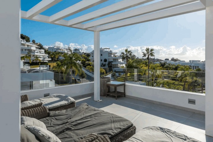 Apartamento con 3 Dormitorios en Estepona
