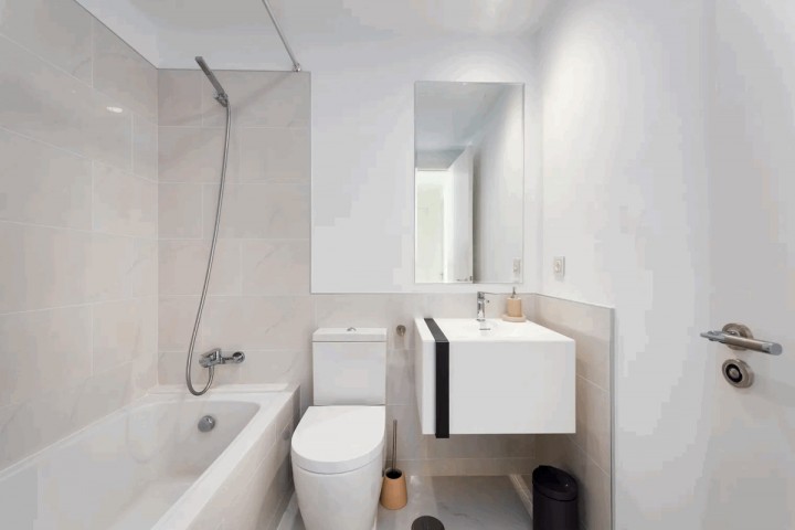 Apartamento con 3 Dormitorios en Estepona