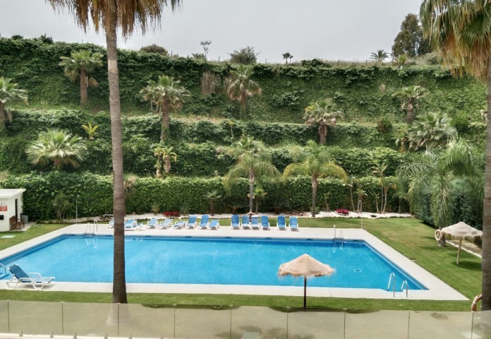 Appartement avec 2 Chambres  à Nueva Andalucía