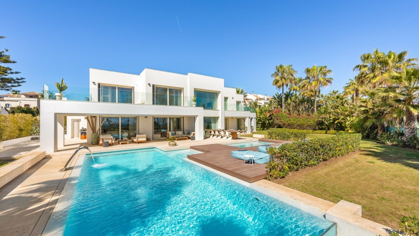 6 Bedroom Villa in The Golden Mile