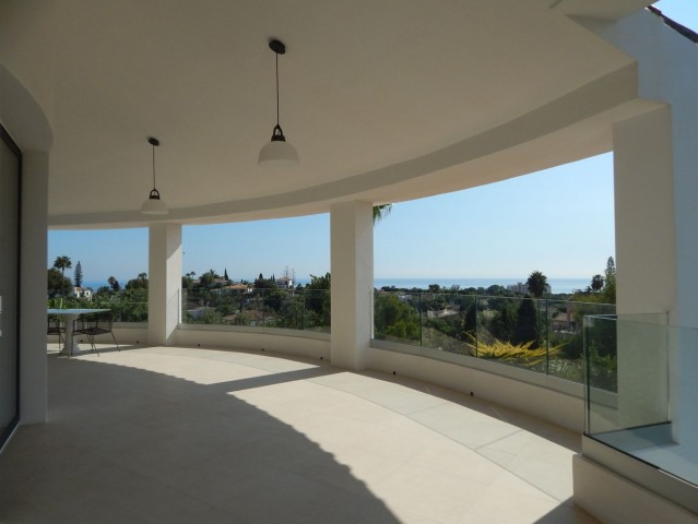 5 Slaapkamer Villa in El Rosario