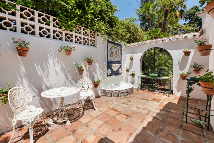 4 Bedroom Villa in Nueva Andalucía