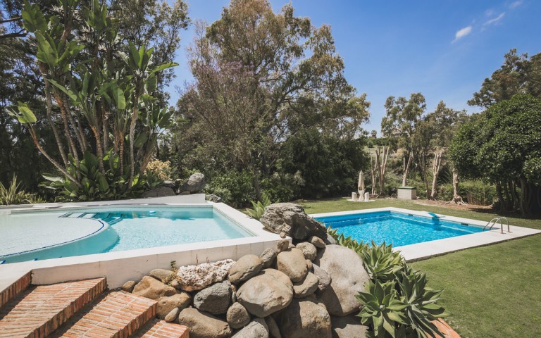 7 Bedroom Villa in Nueva Andalucía