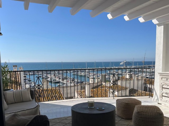 2 Bedroom Apartment in Puerto Banús