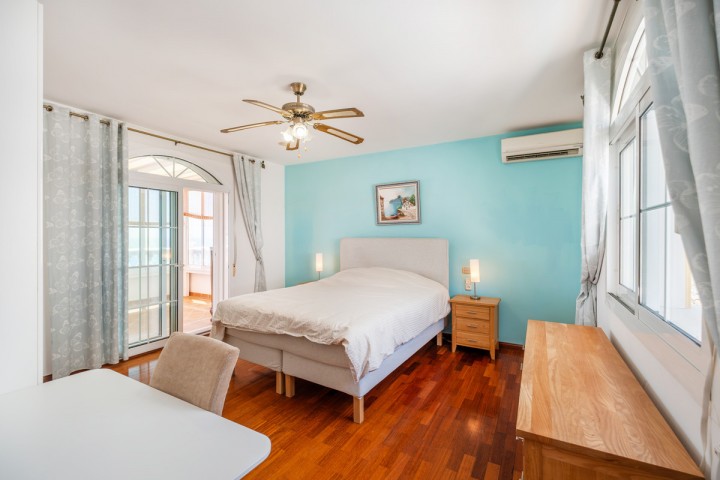 5 Bedroom Villa in Benalmadena