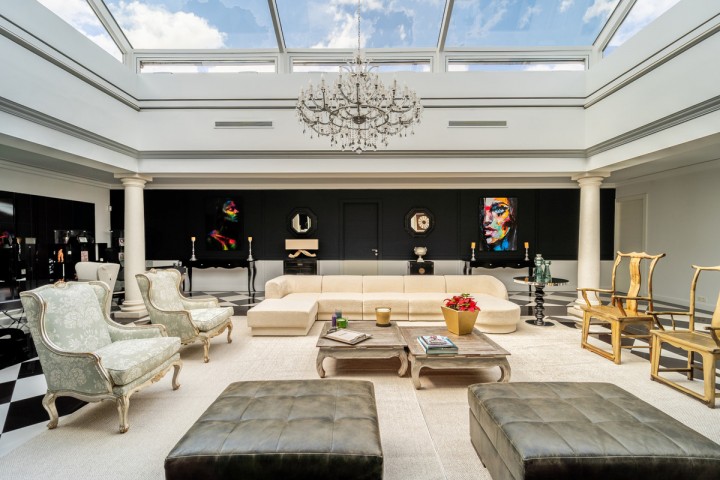 7 Bedroom Villa in The Golden Mile