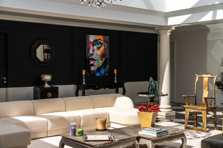 7 Bedroom Villa in The Golden Mile