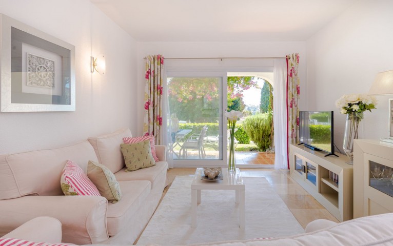 Apartamento con 2 Dormitorios  en El Paraiso