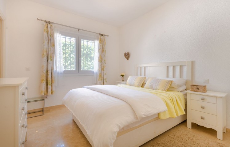 Apartamento con 2 Dormitorios  en El Paraiso