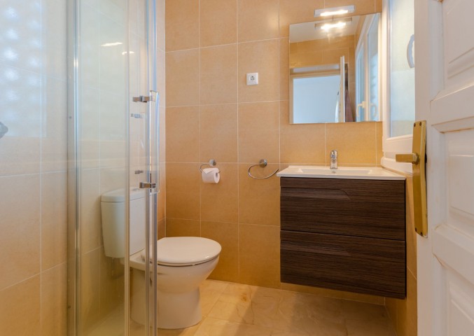 Apartamento con 2 Dormitorios  en El Paraiso