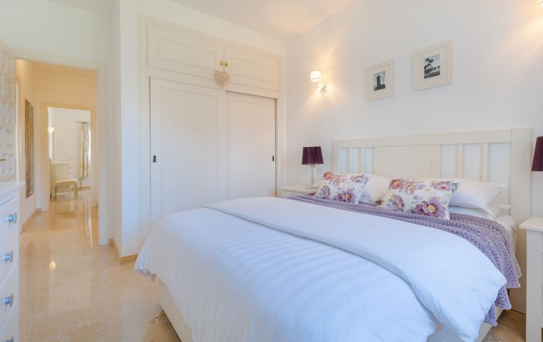 Apartamento con 2 Dormitorios  en El Paraiso