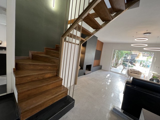 5 Bedroom Villa in Nueva Andalucía