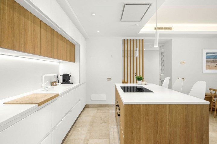 Appartement avec 4 Chambres  à Puerto Banús