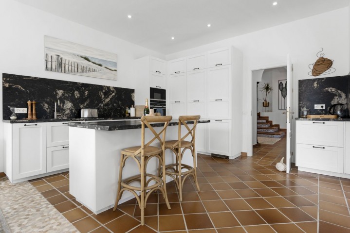 5 Slaapkamer Villa in Las Chapas