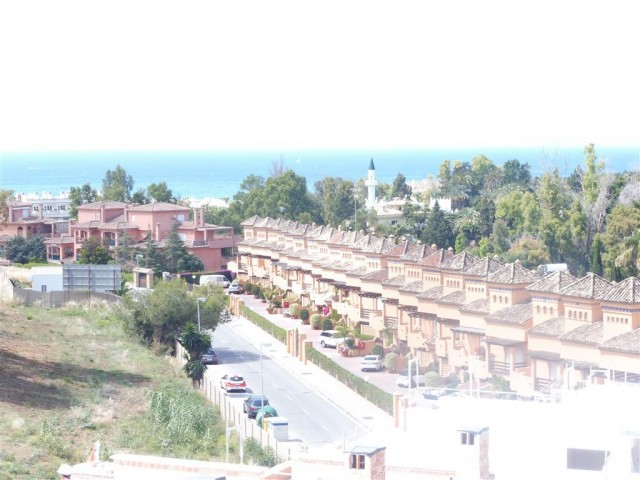 4 Bedroom Townhouse in The Golden Mile