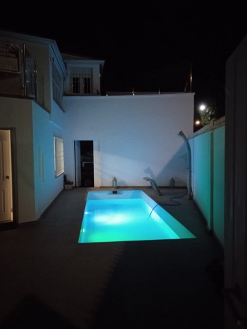 Villa con 4 Dormitorios  en San Pedro de Alcántara