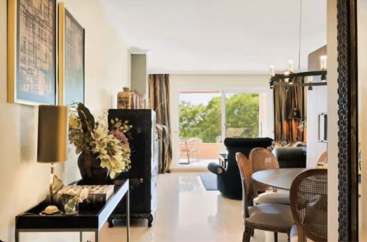 2 Bedroom Apartment in Elviria
