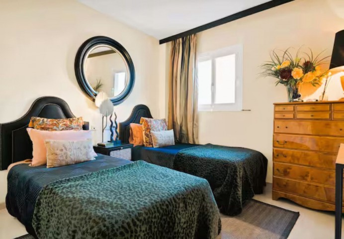 2 Bedroom Apartment in Elviria