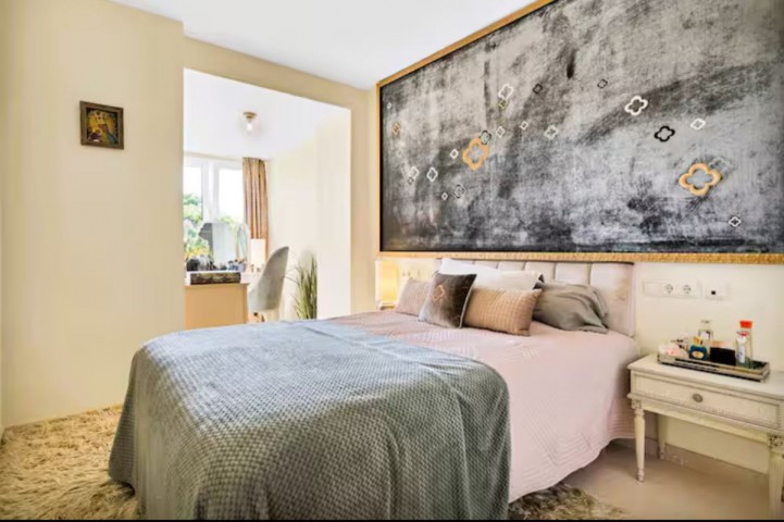 2 Bedroom Apartment in Elviria
